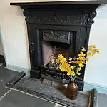 The Old Locksmith Cottage, 3 - Bed, Sleeps 6, Pets Welcome 울버스톤