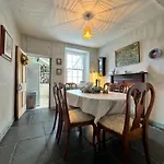 펜션 The Old Locksmith Cottage, 3 - Bed, Sleeps 6, Pets Welcome *