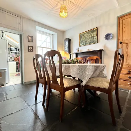 Hébergement de vacances The Old Locksmith Cottage, 3 - Bed, Sleeps 6, Pets Welcome Ulverston