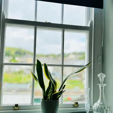 The Old Locksmith Cottage, 3 - Bed, Sleeps 6, Pets Welcome Ulverston